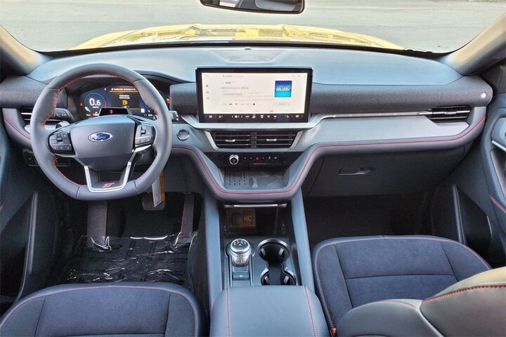 2025 Ford Explorer ST  TX