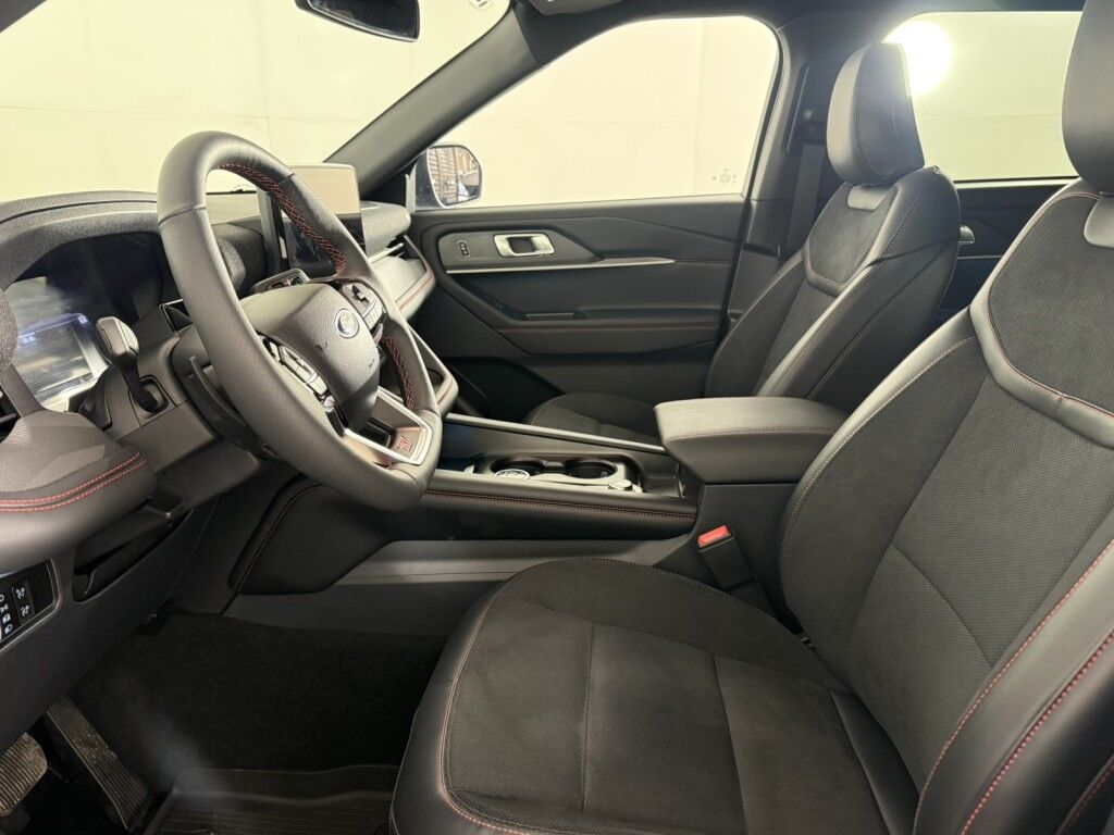 2025 Ford Explorer ST 3.0L Ecoboost 4WD **Only 18 Miles** Maumee OH