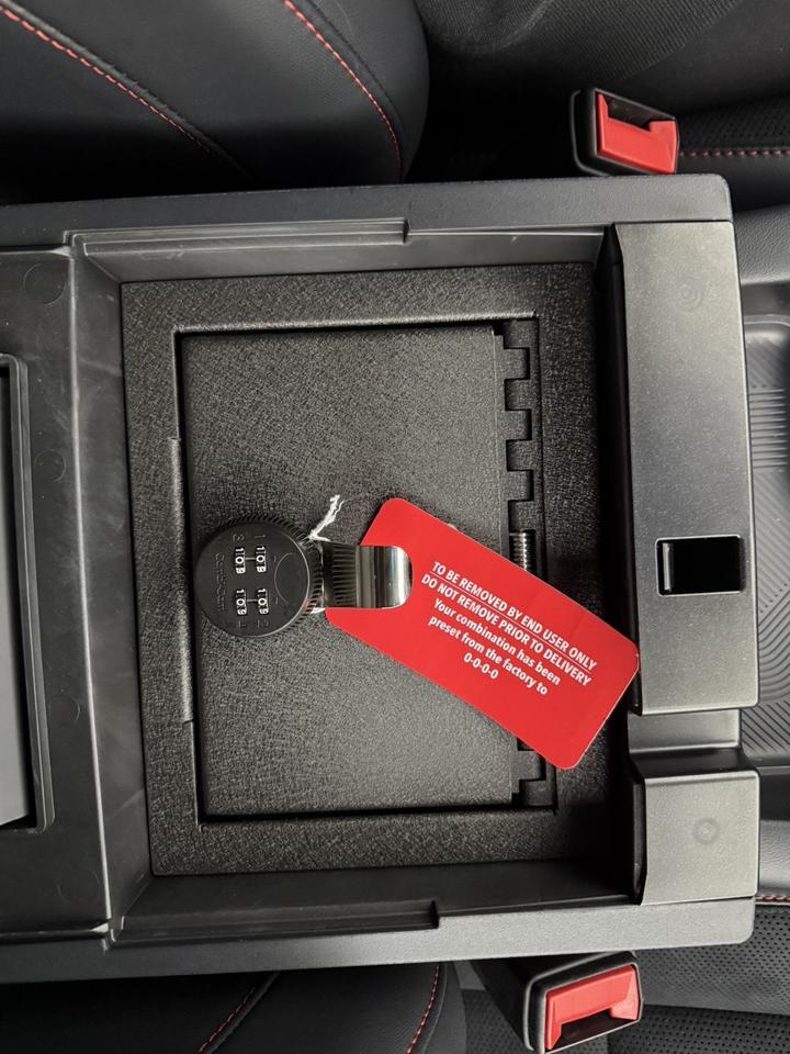 2025 Ford Explorer ST 3.0L Ecoboost 4WD **Only 18 Miles** Maumee OH