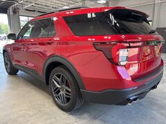 2025 Ford Explorer ST 4WD 6 Passenger Fond du Lac WI