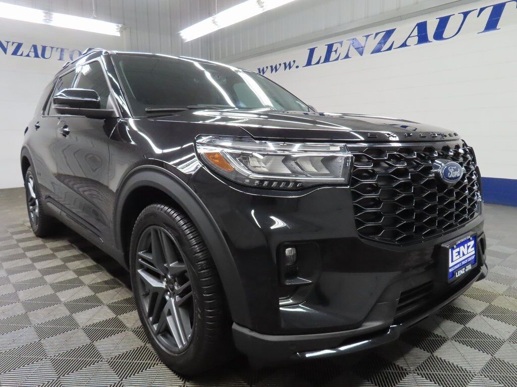 2025 Ford Explorer ST 4WD