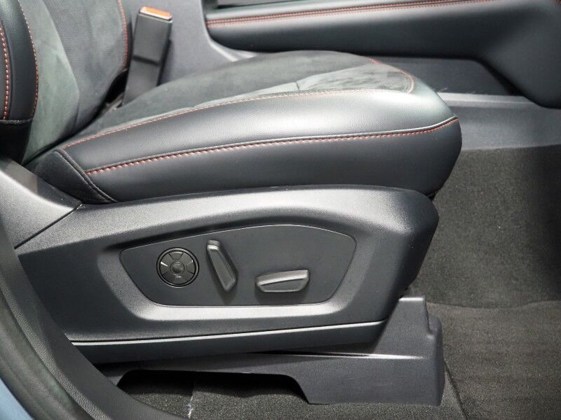 2025 Ford Explorer ST 4WD *SUN & SOUND PKG, BLACK ROOF, NAVIGATION, BLUECRUISE, SAFETY ALERTS, 360 CAMERAS, PANORAMA VISTA ROOF, CLIMATE MULTI-CONTOUR SEATS, HEATED STEERING, 2ND ROW CAPTAIN'S, REMOTE START, BANG & OLUFSEN Round Rock TX