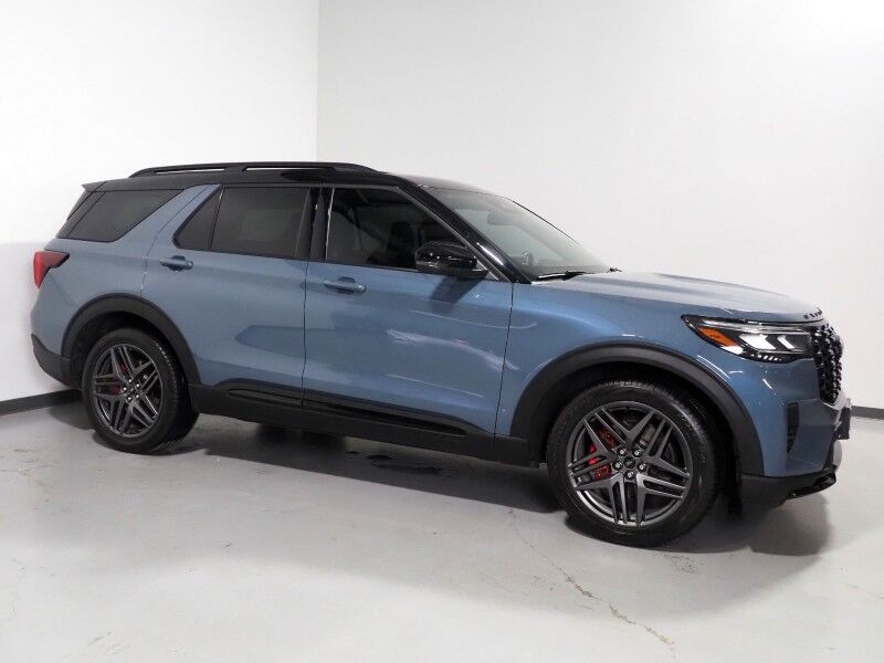 2025 Ford Explorer ST 4WD *SUN & SOUND PKG, BLACK ROOF, NAVIGATION, BLUECRUISE, SAFETY ALERTS, 360 CAMERAS, PANORAMA VISTA ROOF, CLIMATE MULTI-CONTOUR SEATS, HEATED STEERING, 2ND ROW CAPTAIN'S, REMOTE START, BANG & OLUFSEN