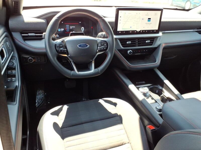 2025 Ford Explorer ST-Line Del Rio TX