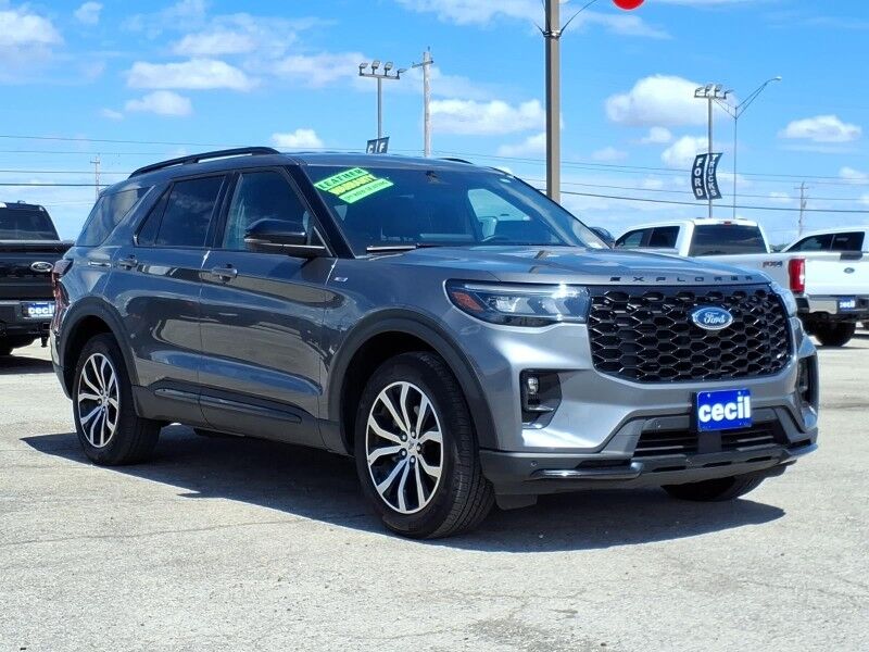 2025 Ford Explorer