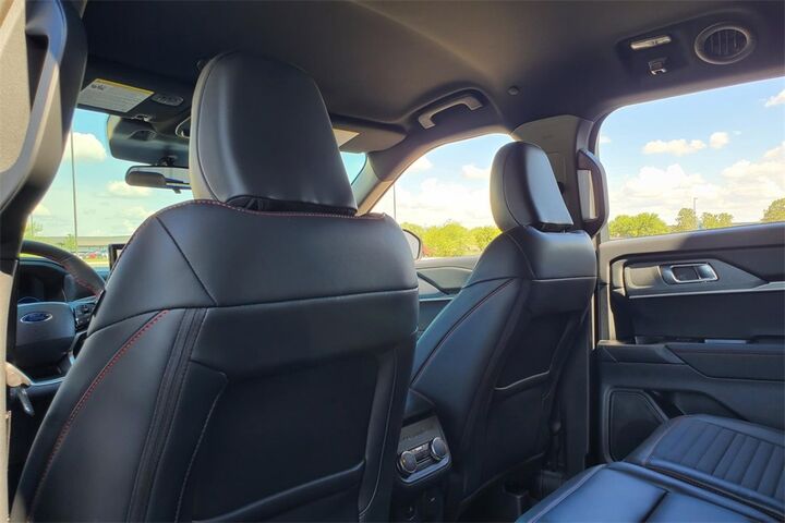 2025 Ford Explorer ST-Line  TX
