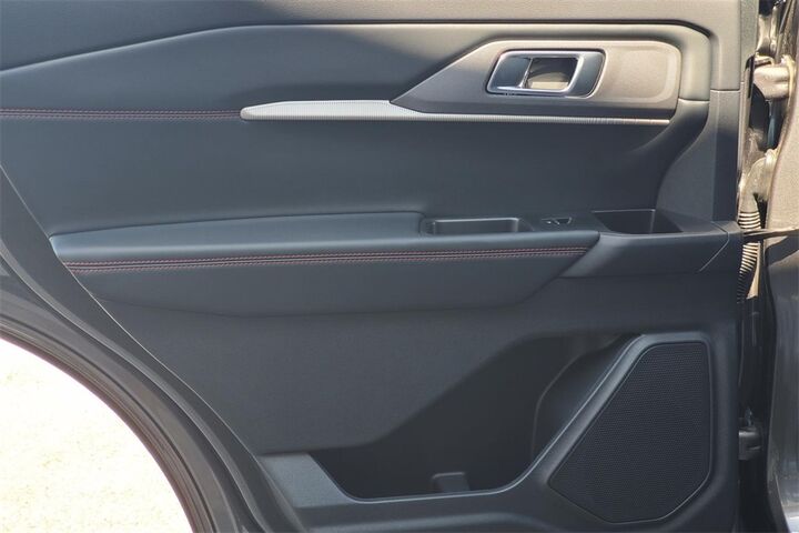 2025 Ford Explorer ST-Line  TX