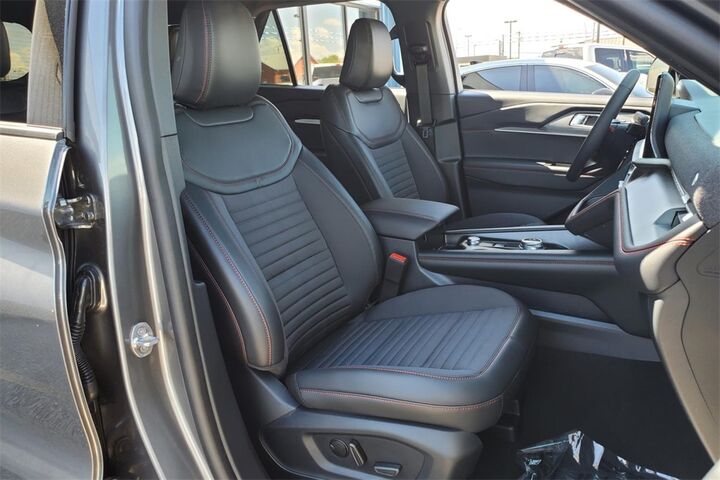 2025 Ford Explorer ST-Line  TX