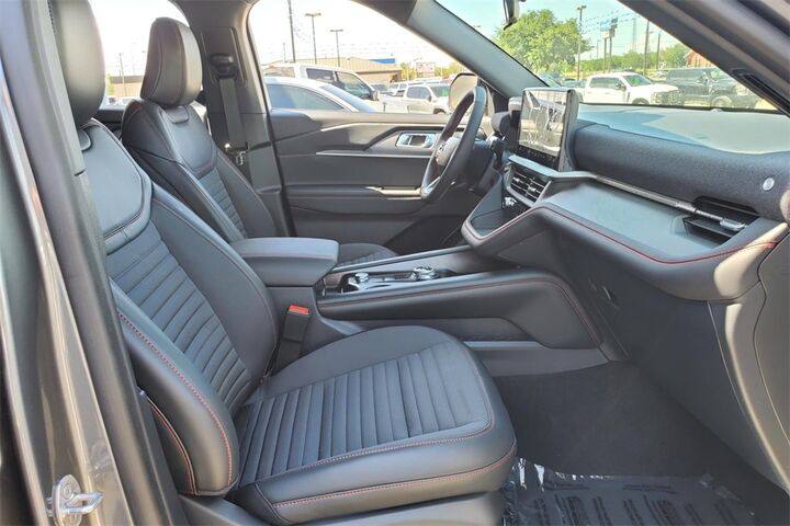 2025 Ford Explorer ST-Line  TX