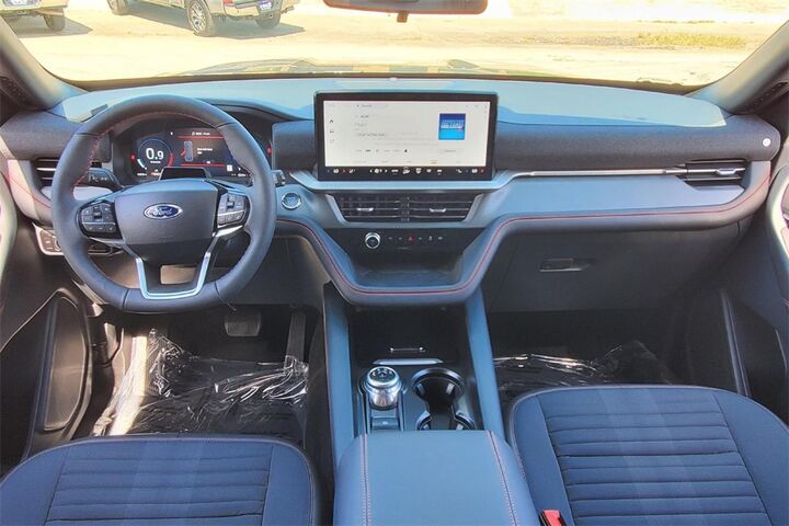 2025 Ford Explorer ST-Line  TX