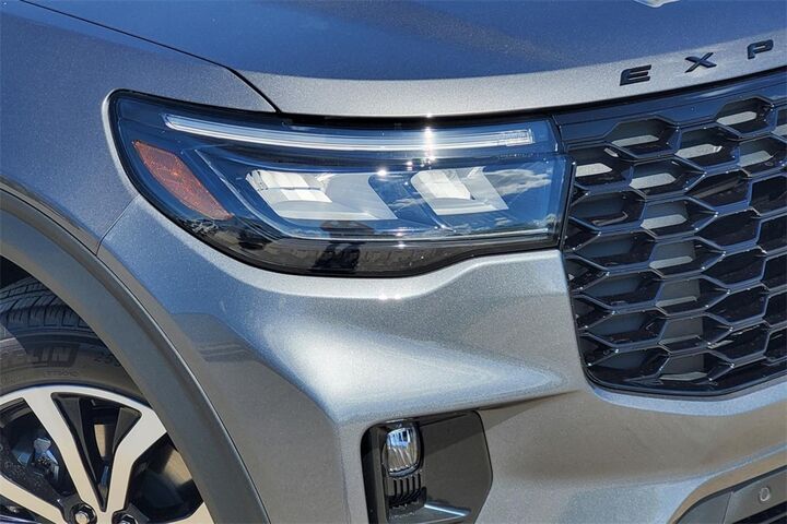 2025 Ford Explorer ST-Line  TX
