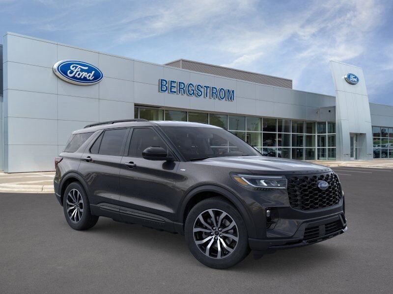 2025 Ford Explorer ST-Line Green Bay WI