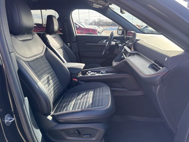 2025 Ford Explorer ST-Line Random Lake WI