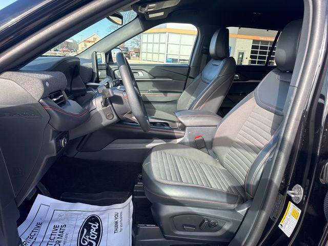 2025 Ford Explorer ST-Line Random Lake WI