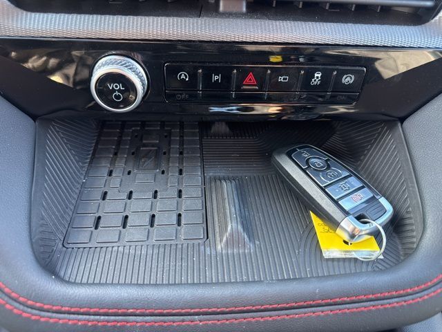 2025 Ford Explorer ST-Line Random Lake WI