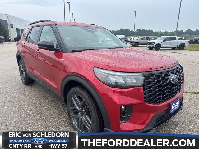 2025 Ford Explorer ST-Line Milwaukee WI