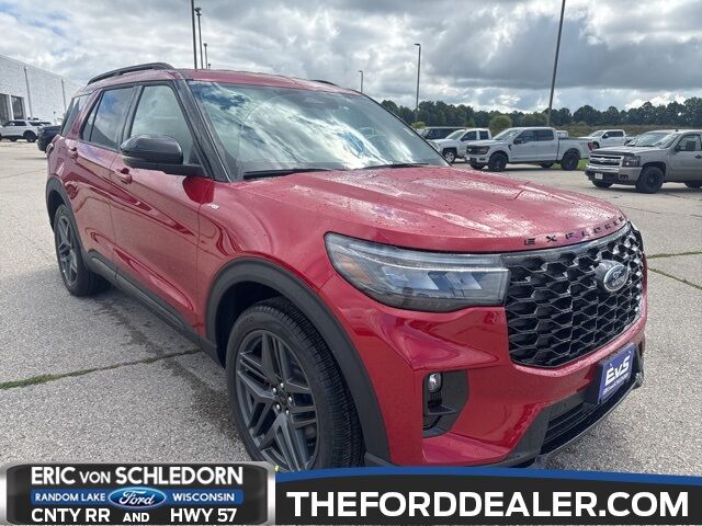 2025 Ford Explorer ST-Line Milwaukee WI