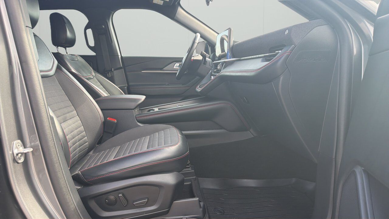 2025 Ford Explorer ST-Line Sherwood Park AB