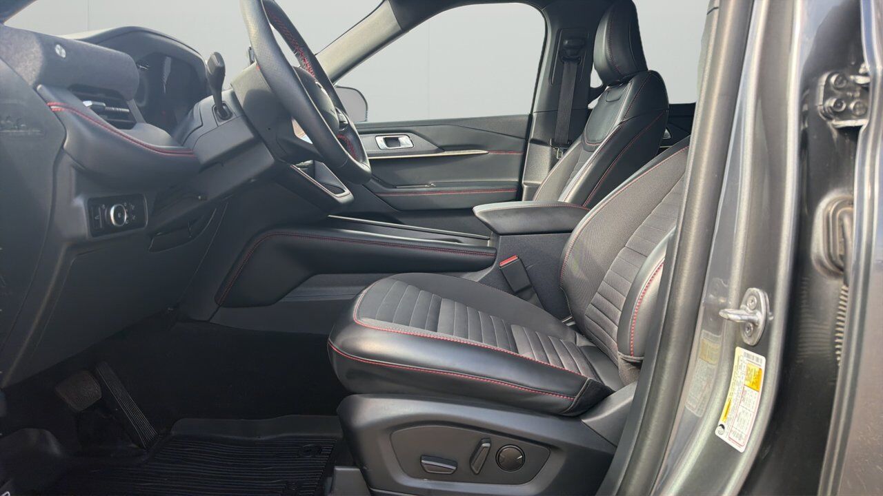 2025 Ford Explorer ST-Line Sherwood Park AB