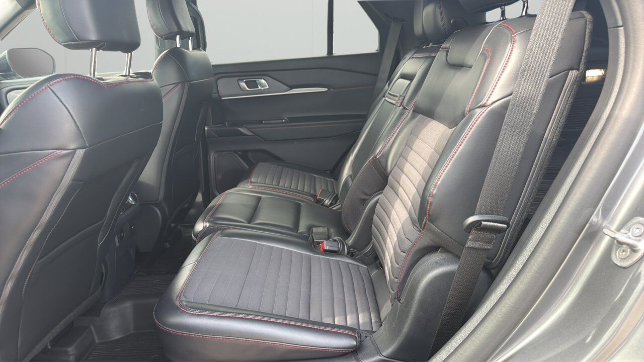 2025 Ford Explorer ST-Line Sherwood Park AB