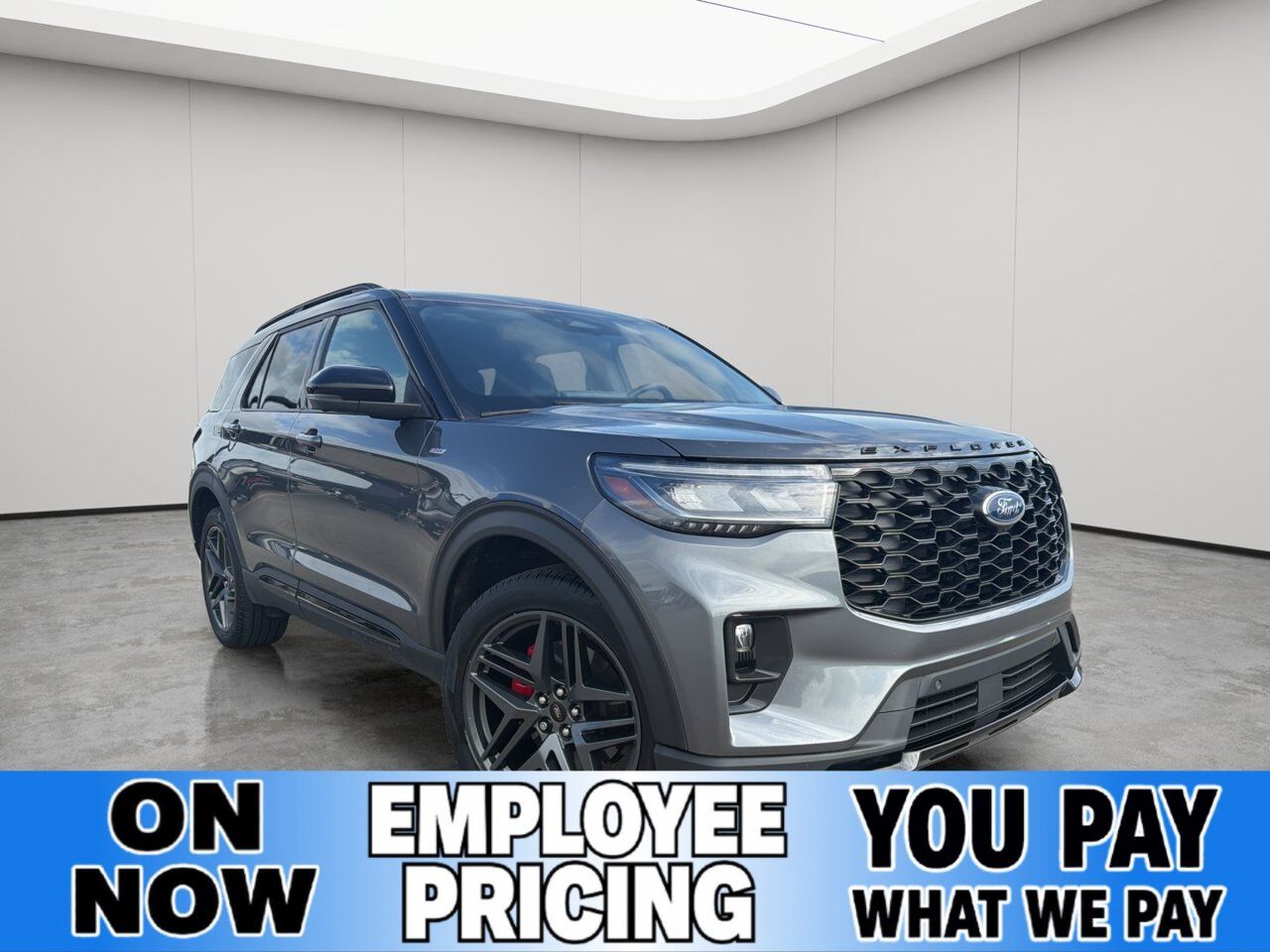 2025 Ford Explorer ST-Line