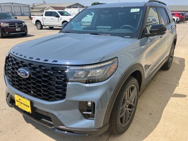 2025 Ford Explorer ST-Line Watertown SD