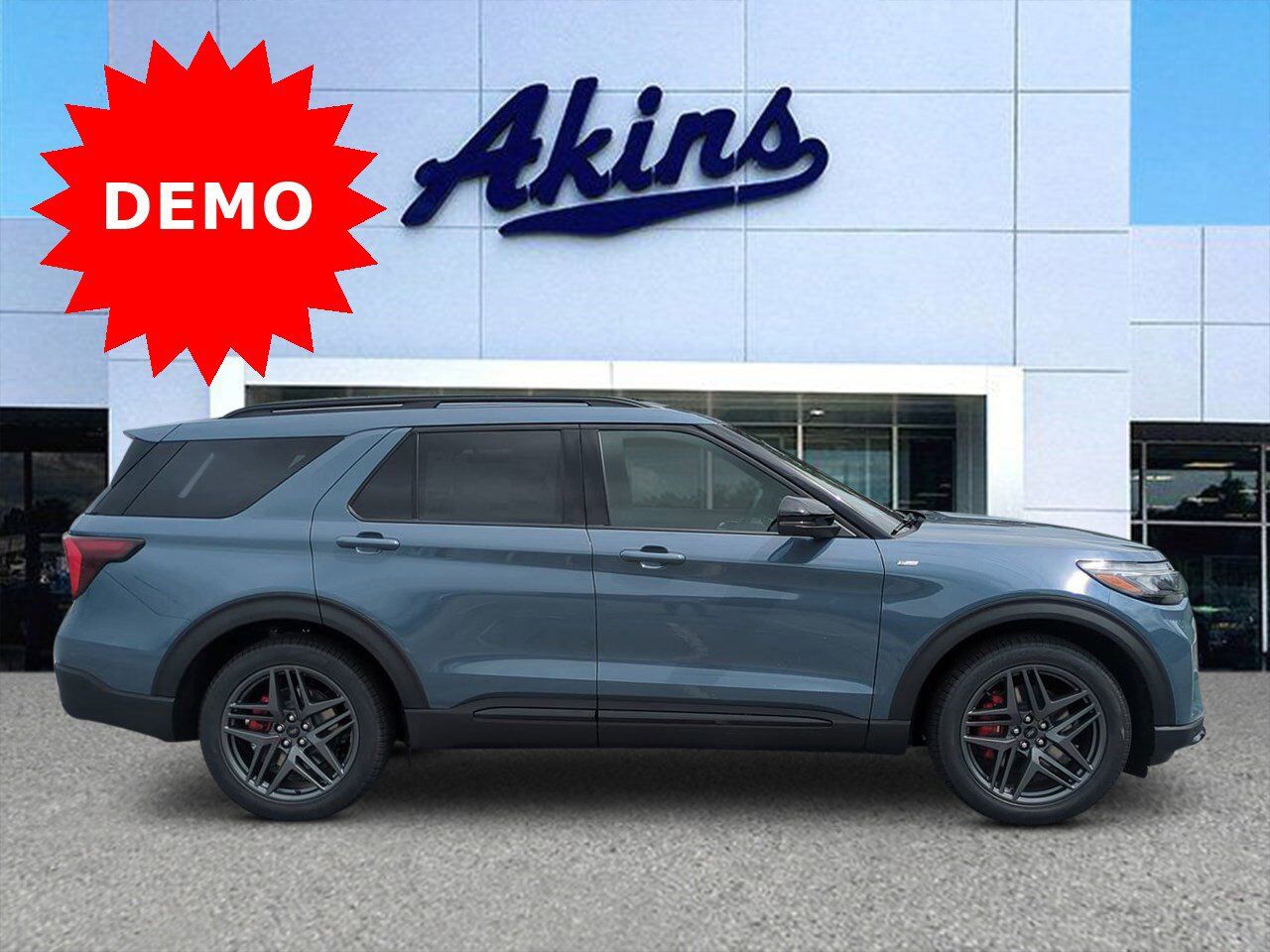 2025 Ford Explorer ST-Line