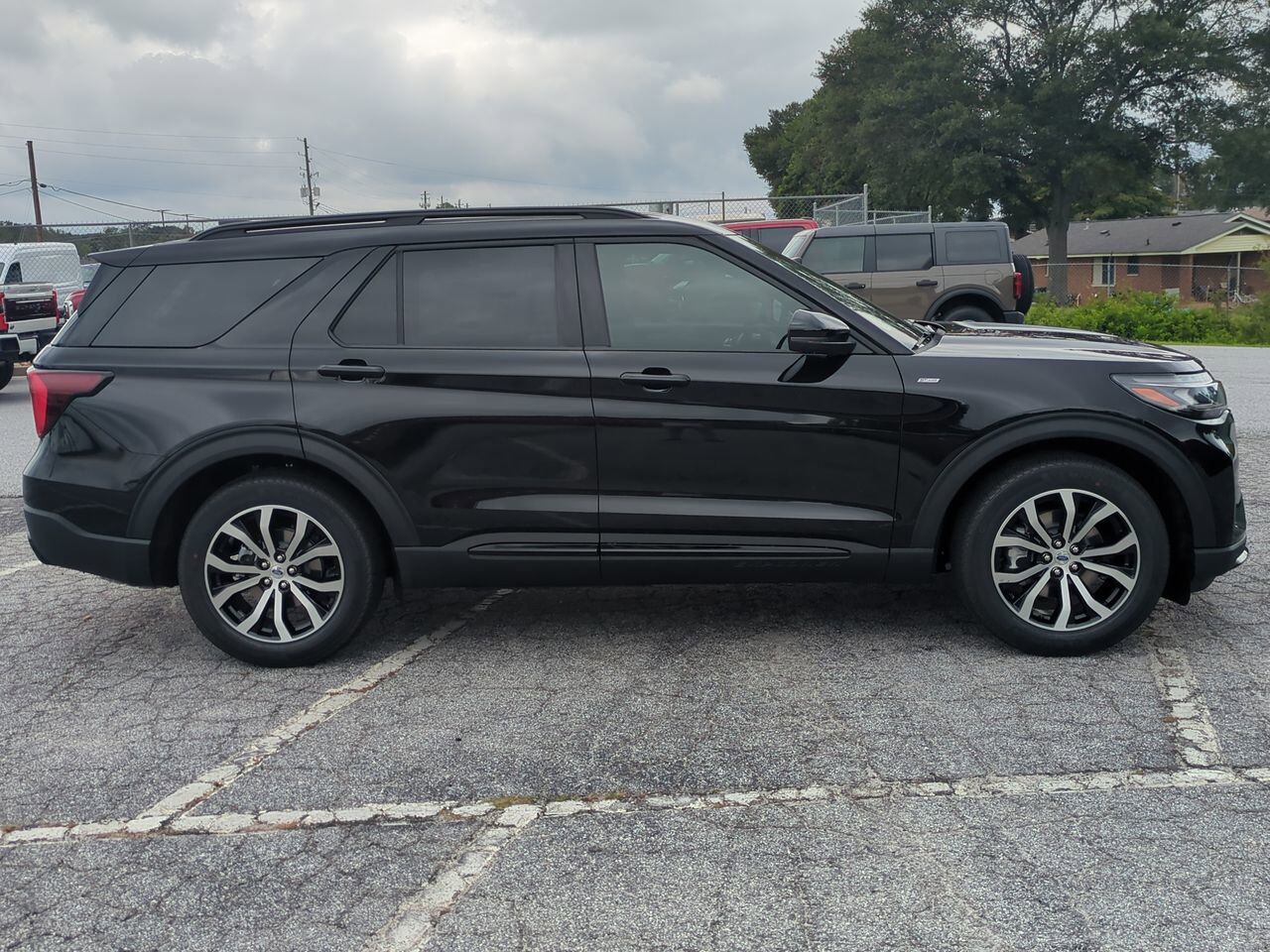 2025 Ford Explorer ST-Line Winder GA