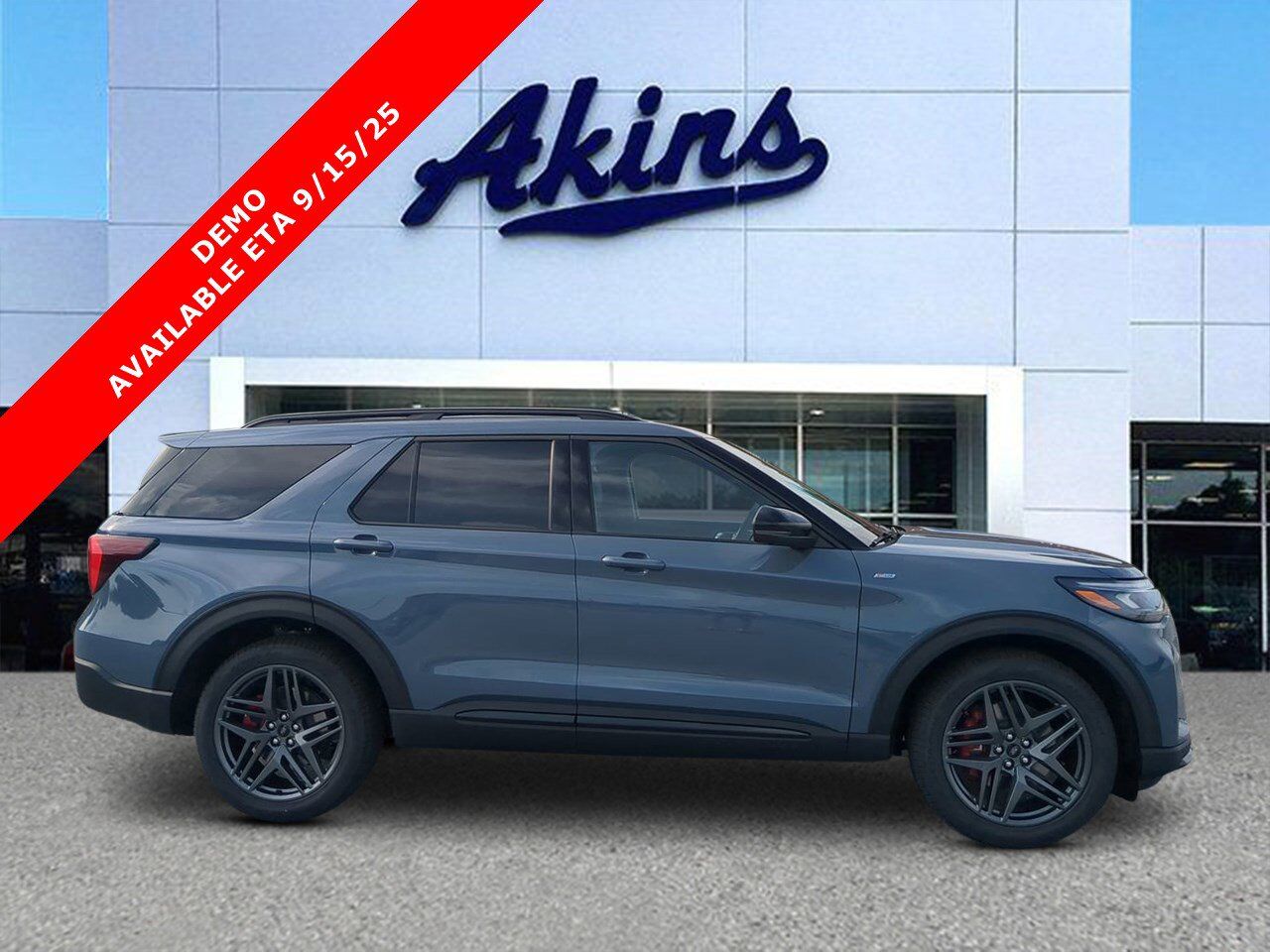 2025 Ford Explorer ST-Line
