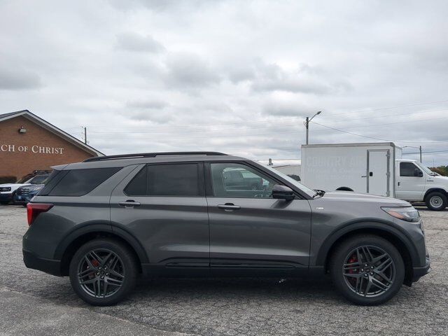 2025 Ford Explorer ST-Line Winder GA