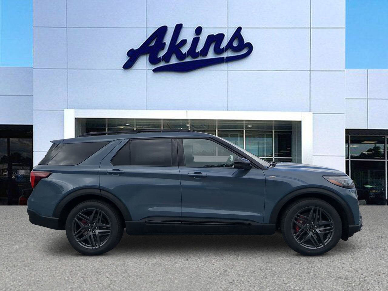 2025 Ford Explorer ST-Line