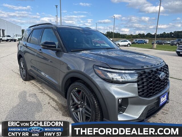 2025 Ford Explorer ST Milwaukee WI