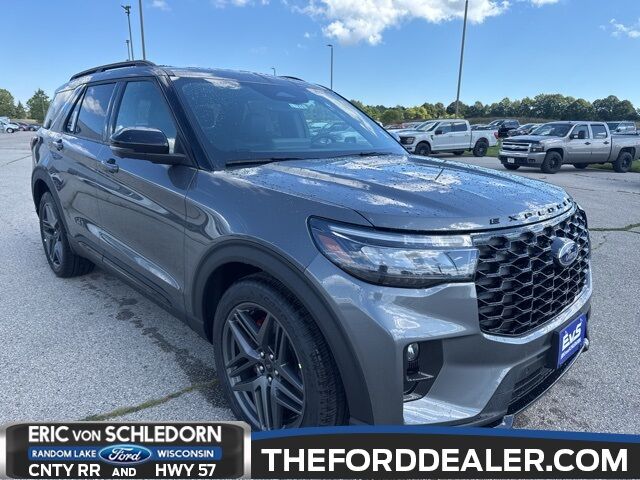 2025 Ford Explorer ST Milwaukee WI