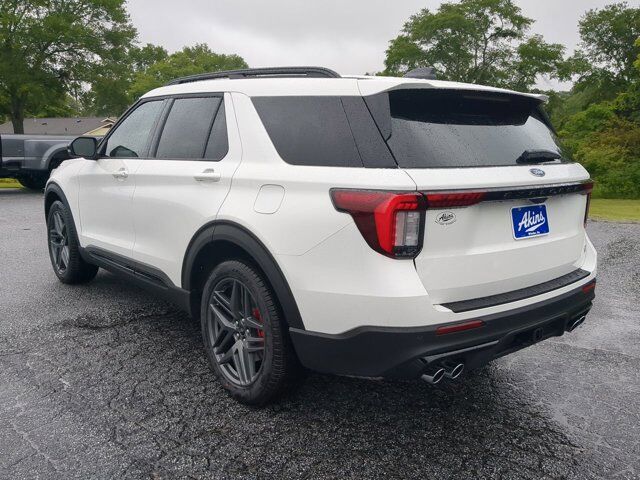 2025 Ford Explorer ST Appleton WI
