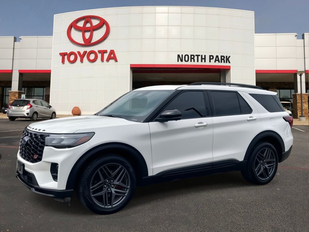 2025 Ford Explorer