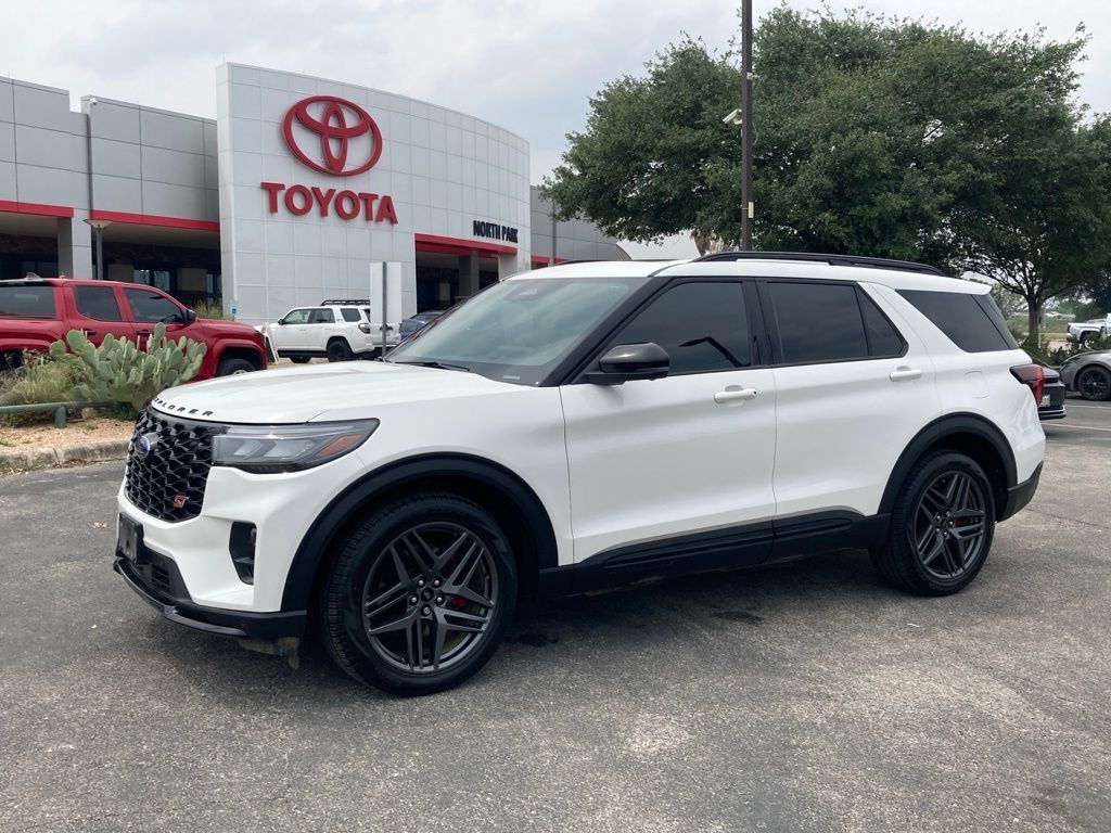 2025 Ford Explorer ST