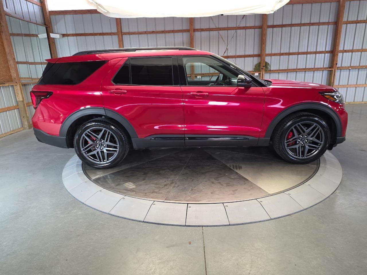 2025 Ford Explorer ST Sand Lake NY