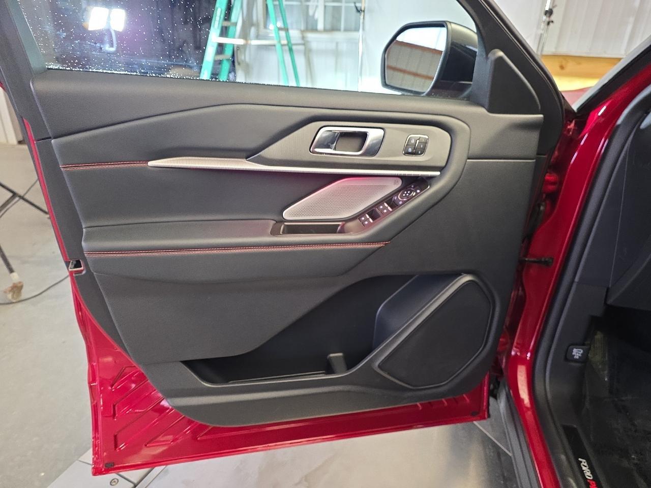 2025 Ford Explorer ST Sand Lake NY