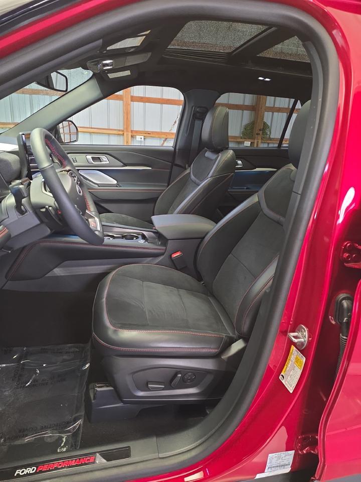 2025 Ford Explorer ST Sand Lake NY