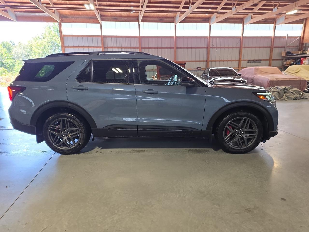 2025 Ford Explorer ST Sand Lake NY