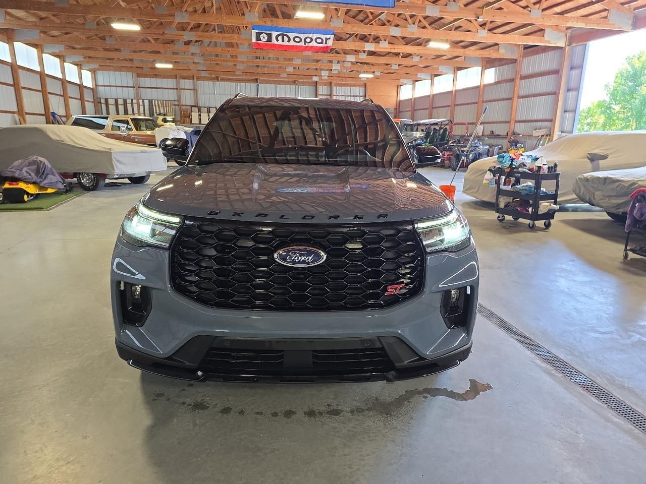 2025 Ford Explorer ST Sand Lake NY
