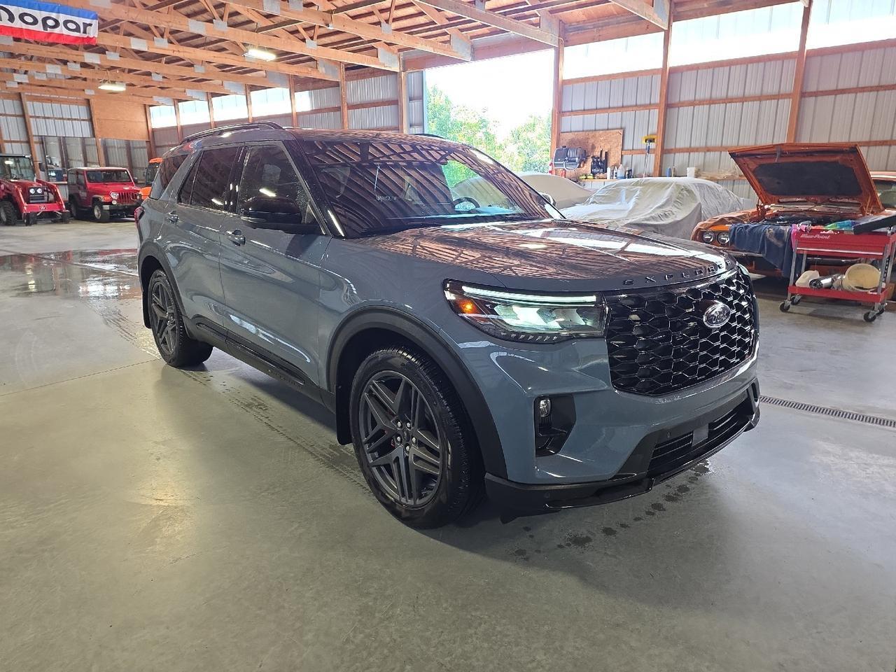 2025 Ford Explorer ST Sand Lake NY