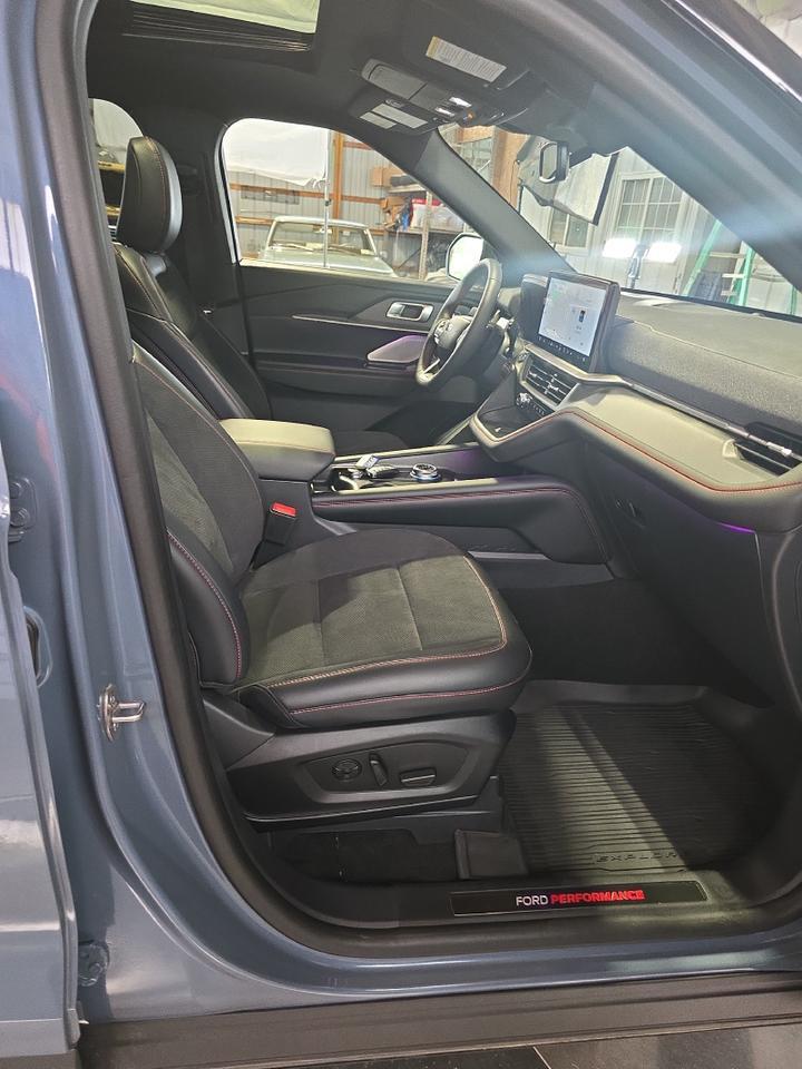 2025 Ford Explorer ST Sand Lake NY