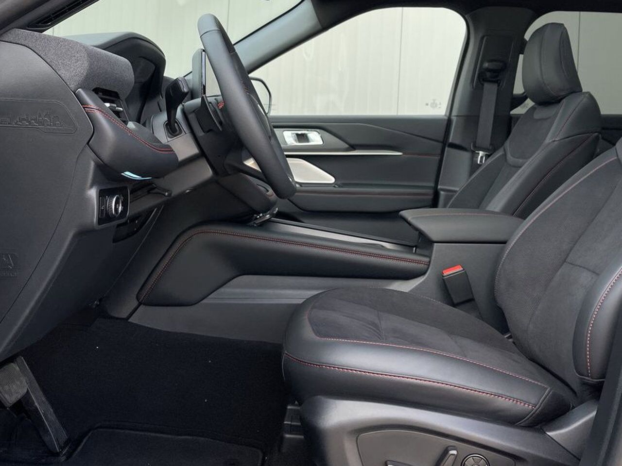 2025 Ford Explorer ST Sherwood Park AB