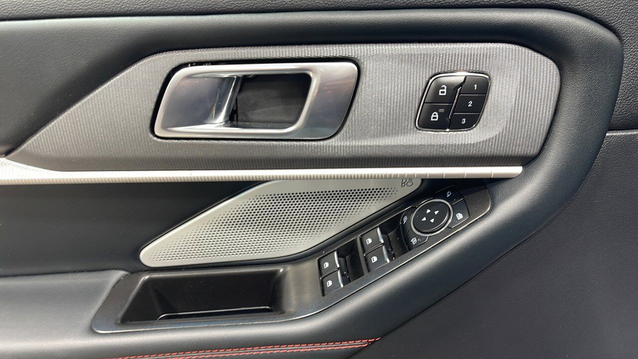 2025 Ford Explorer ST Sherwood Park AB