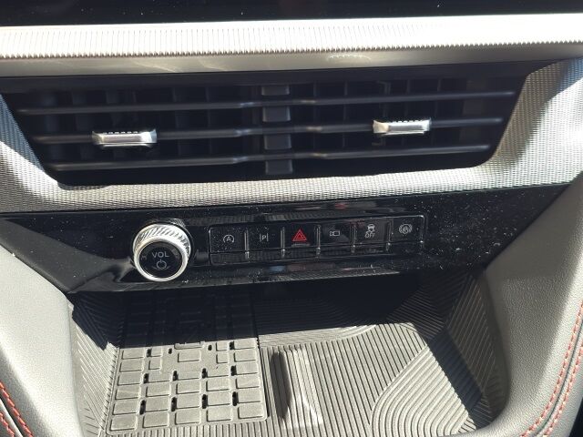 2025 Ford Explorer ST photo 12