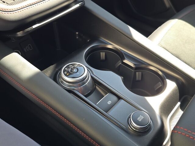 2025 Ford Explorer ST photo 13