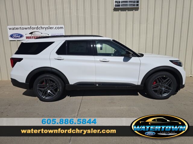 2025 Ford Explorer ST photo 24