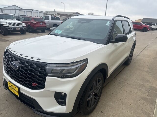 2025 Ford Explorer ST Watertown SD