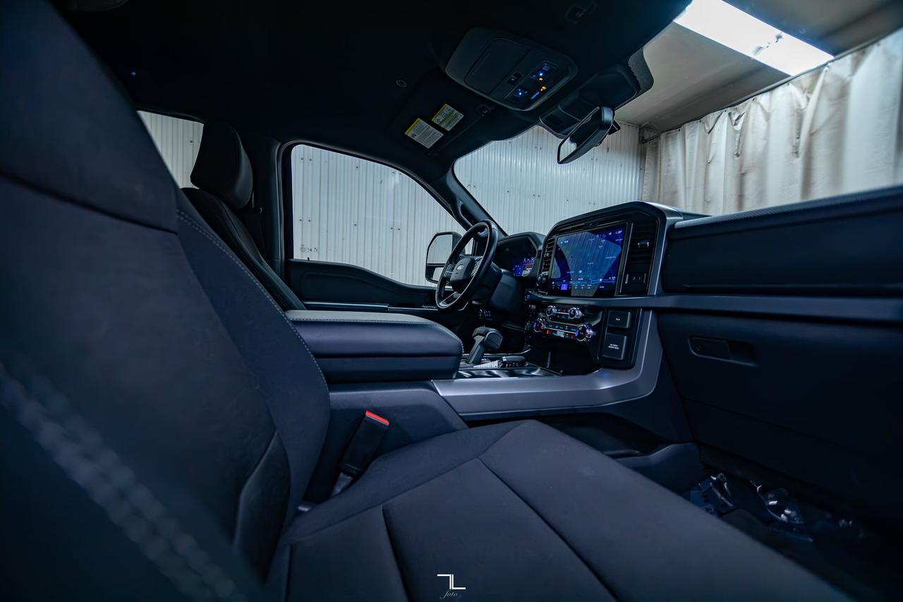 2025 Ford F-150 4x4 Crew Cab XLT Nav BCam 6.5 Ft Box Red Deer AB